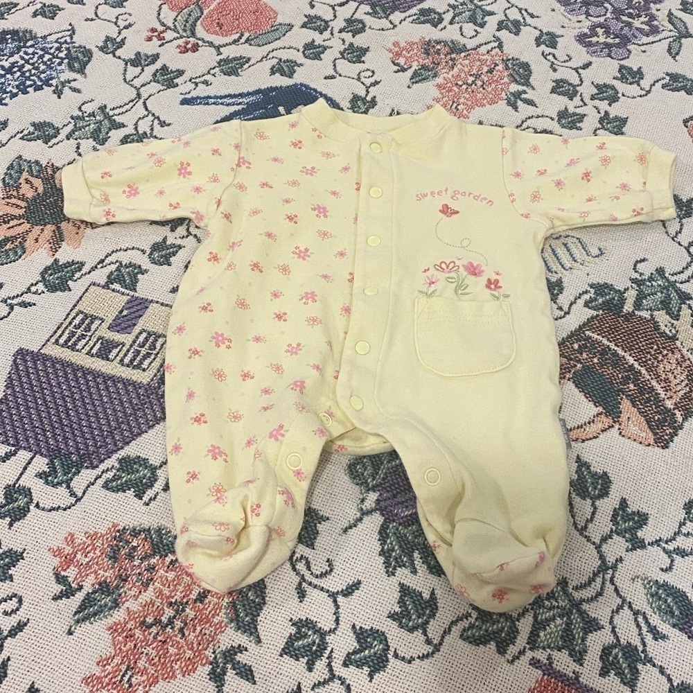 3/$15 SALE NB 5-7lbs Carters Sweet Garden Onesie Yellow & Pink Flowers